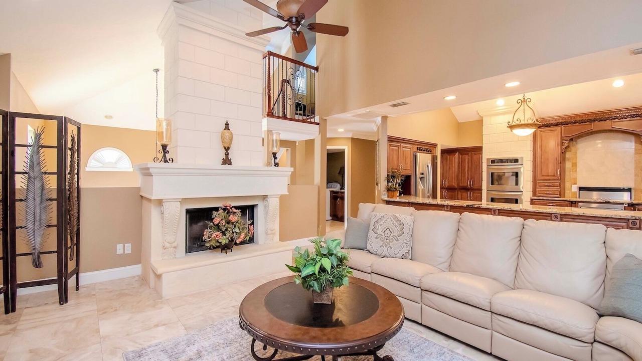 Photo of Livingroom in Lake Tarpon Estates