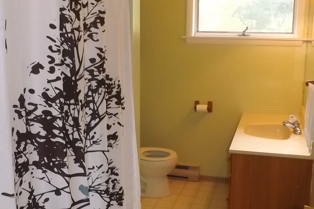 Photo of Bathroom in Town of Torrey