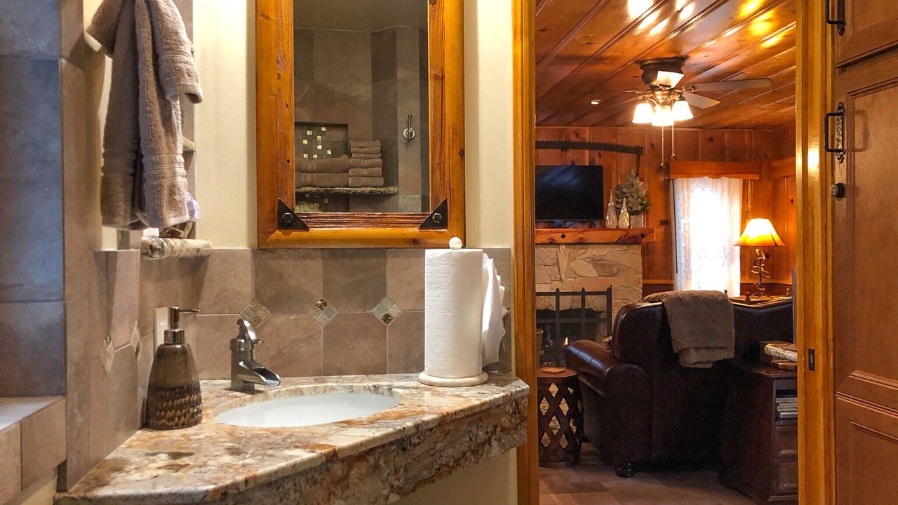 Photo of Bathroom in Arrowhead Villas