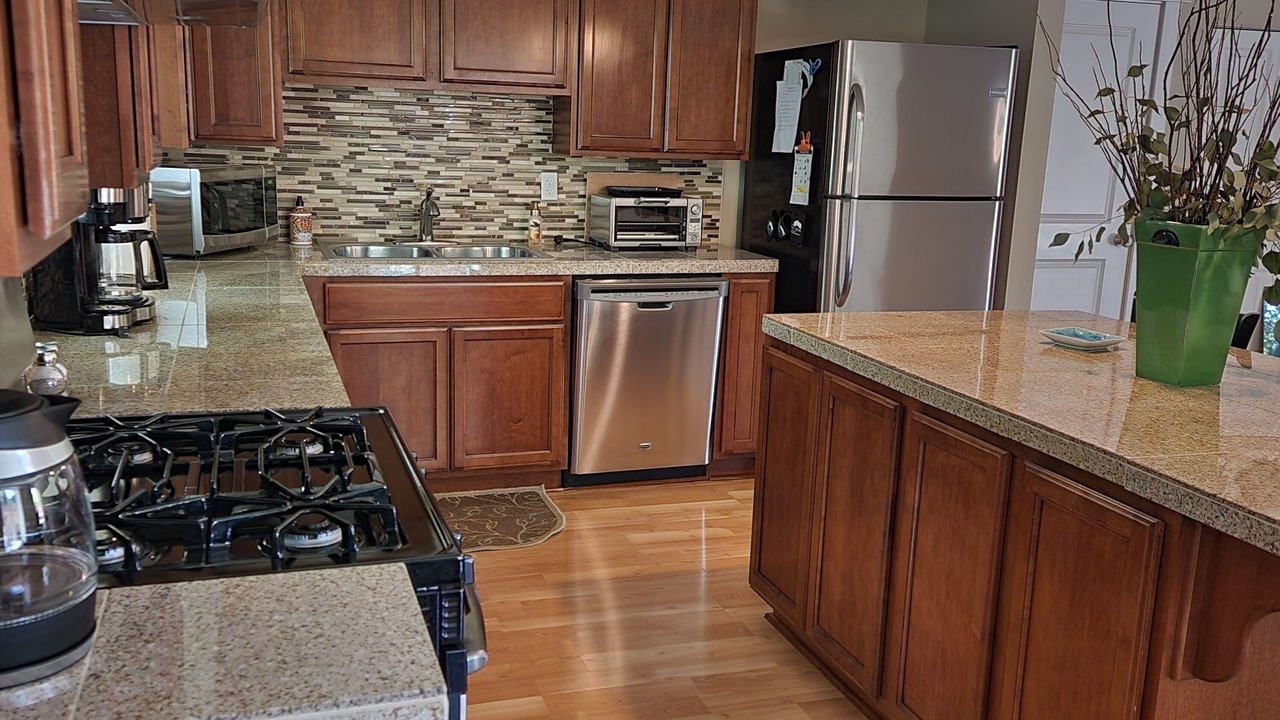 Photo of Kitchen in Lake Morton-Berrydale