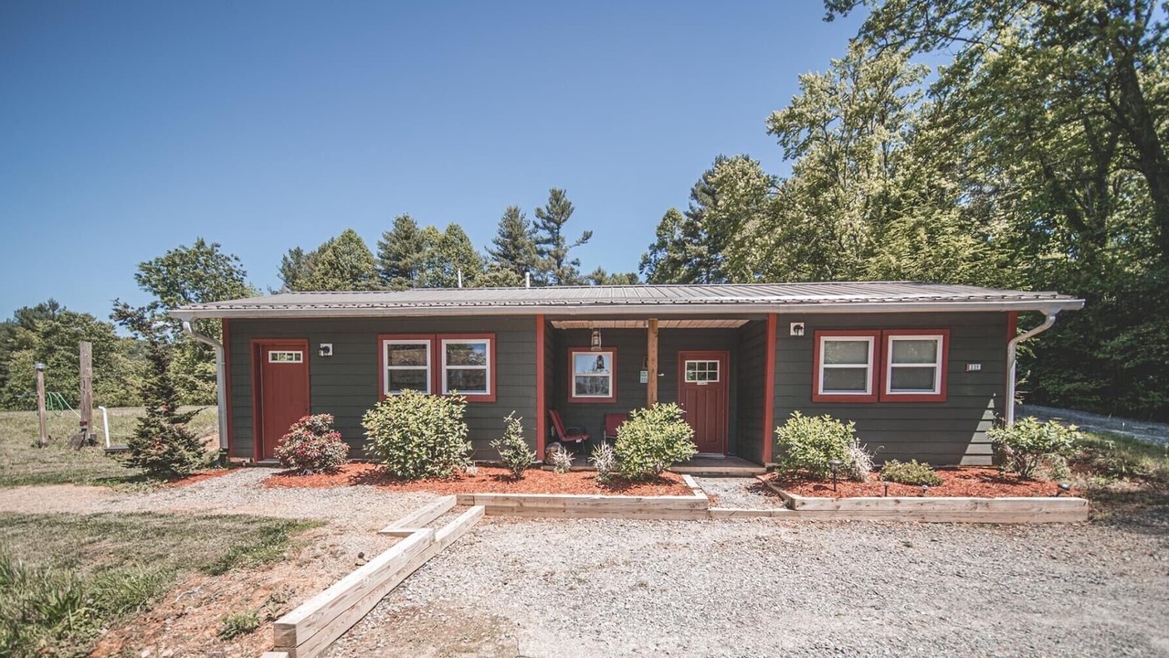 Photo of Bedroom in Pisgah Forest