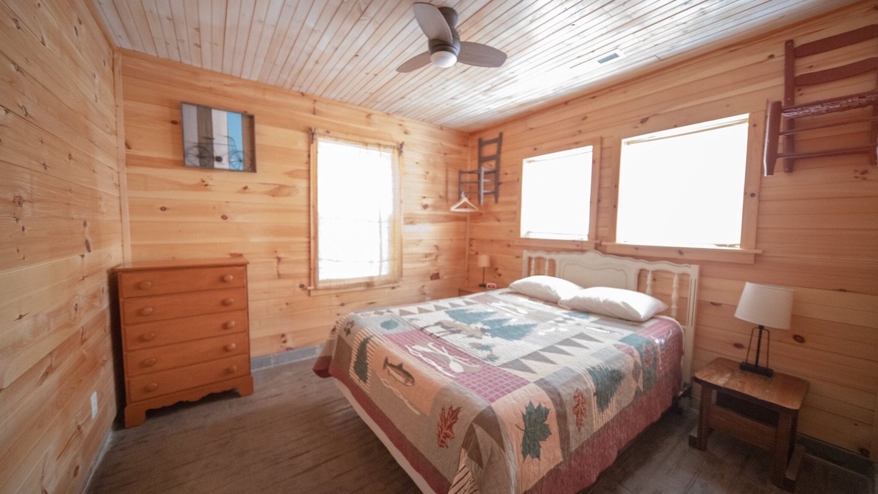 Photo of Bedroom in Pisgah Forest