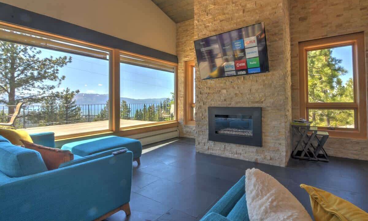 Photo of Livingroom in South Lake Tahoe