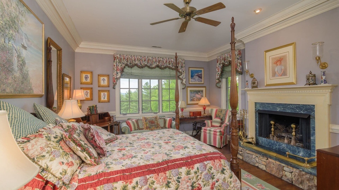 Photo of Bedroom in Fairview