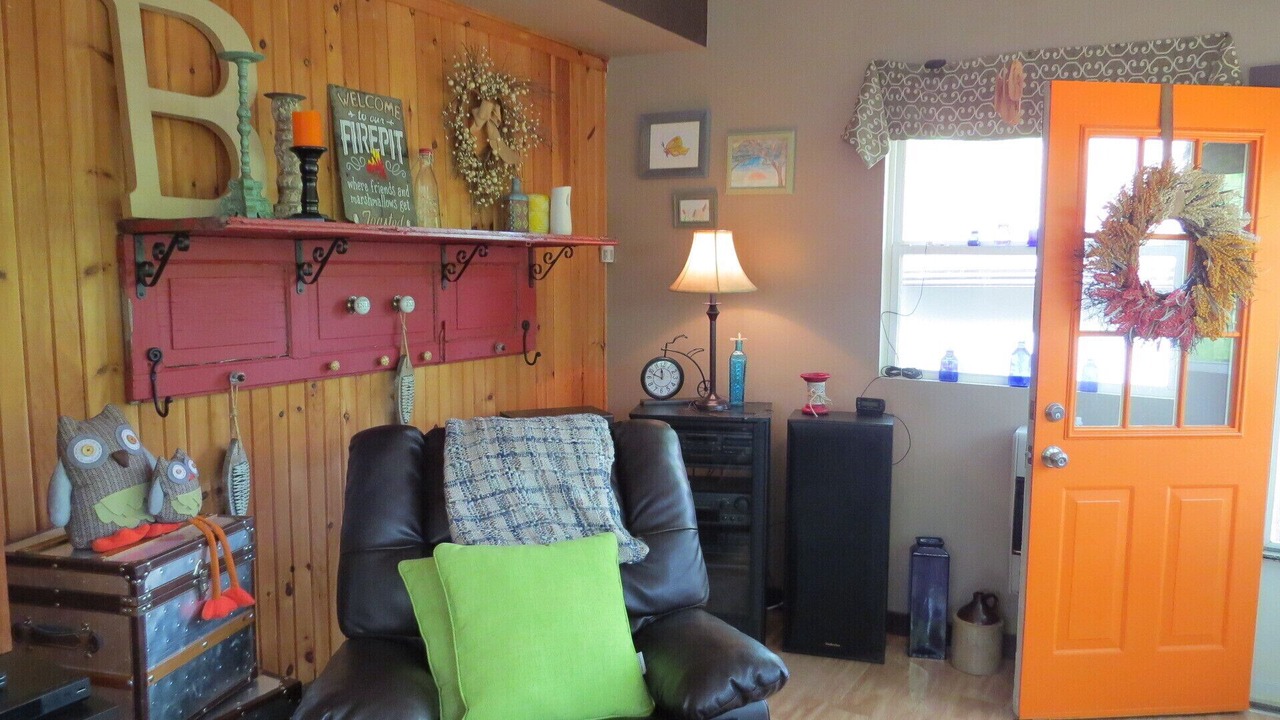 Photo of Livingroom in Tidioute