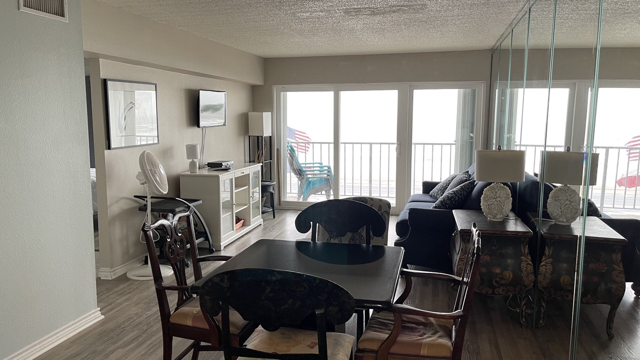 Photo of Livingroom in Galveston