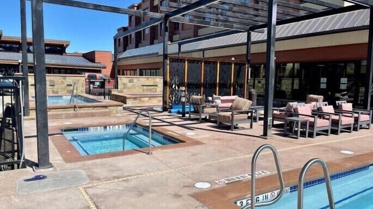 Photo of Outdoor in Peak 9