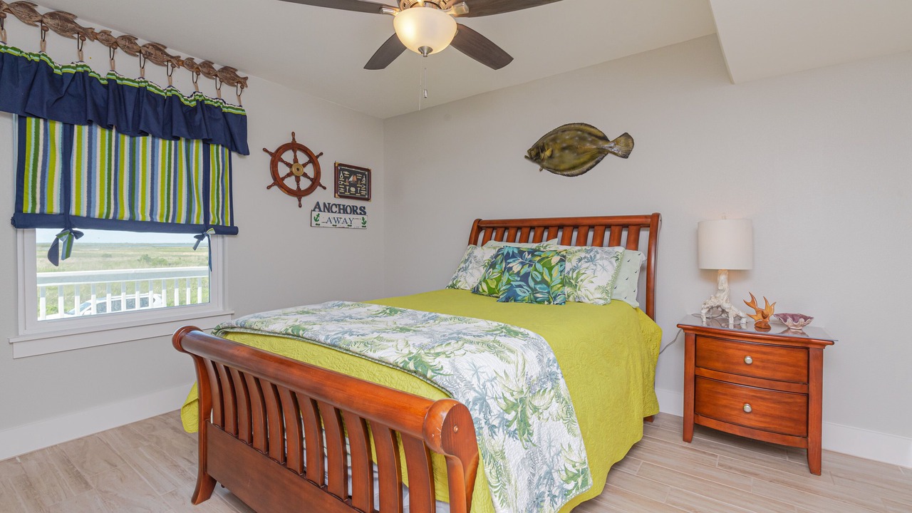 Photo of Bedroom in City-by-the Sea