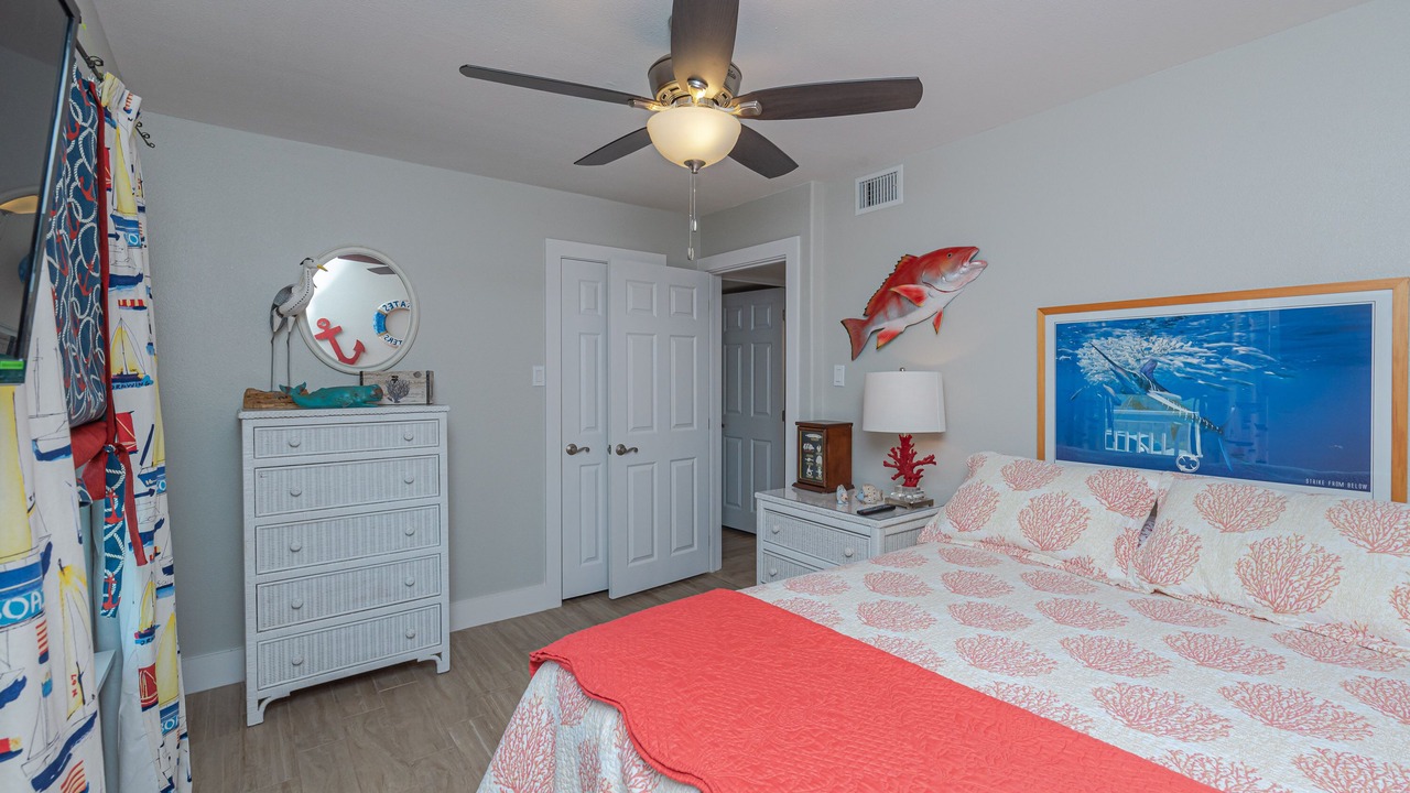 Photo of Bedroom in City-by-the Sea