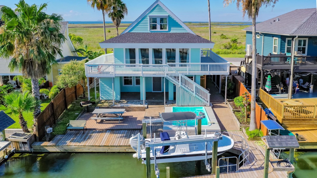 Photo of Others in City-by-the Sea