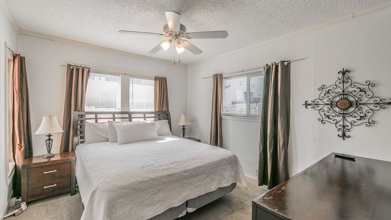 Photo of Bedroom in Fort Worth Cultural District