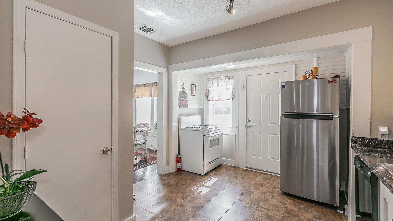 Photo of Kitchen in Fort Worth Cultural District