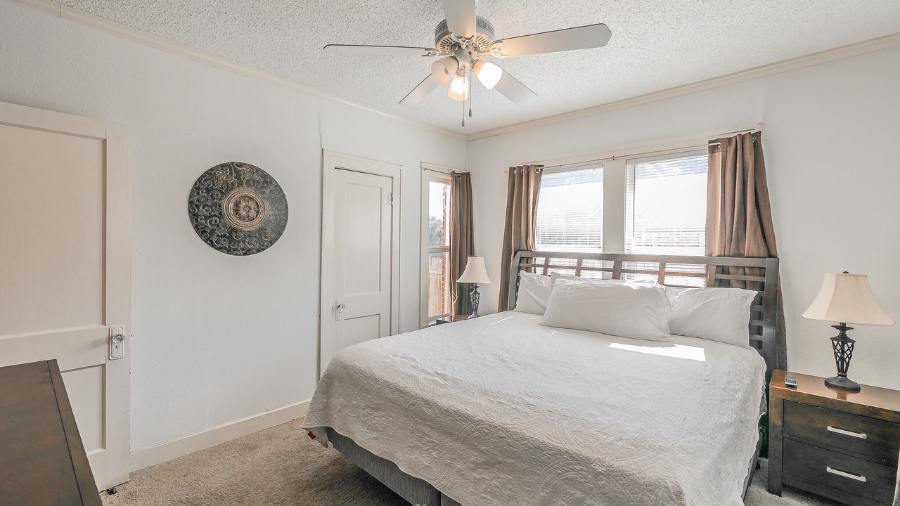 Photo of Bedroom in Fort Worth Cultural District