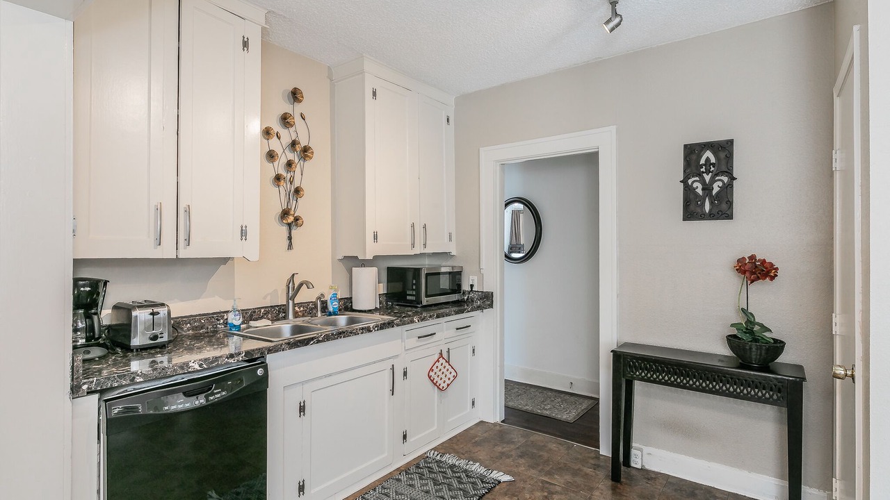 Photo of Kitchen in Fort Worth Cultural District