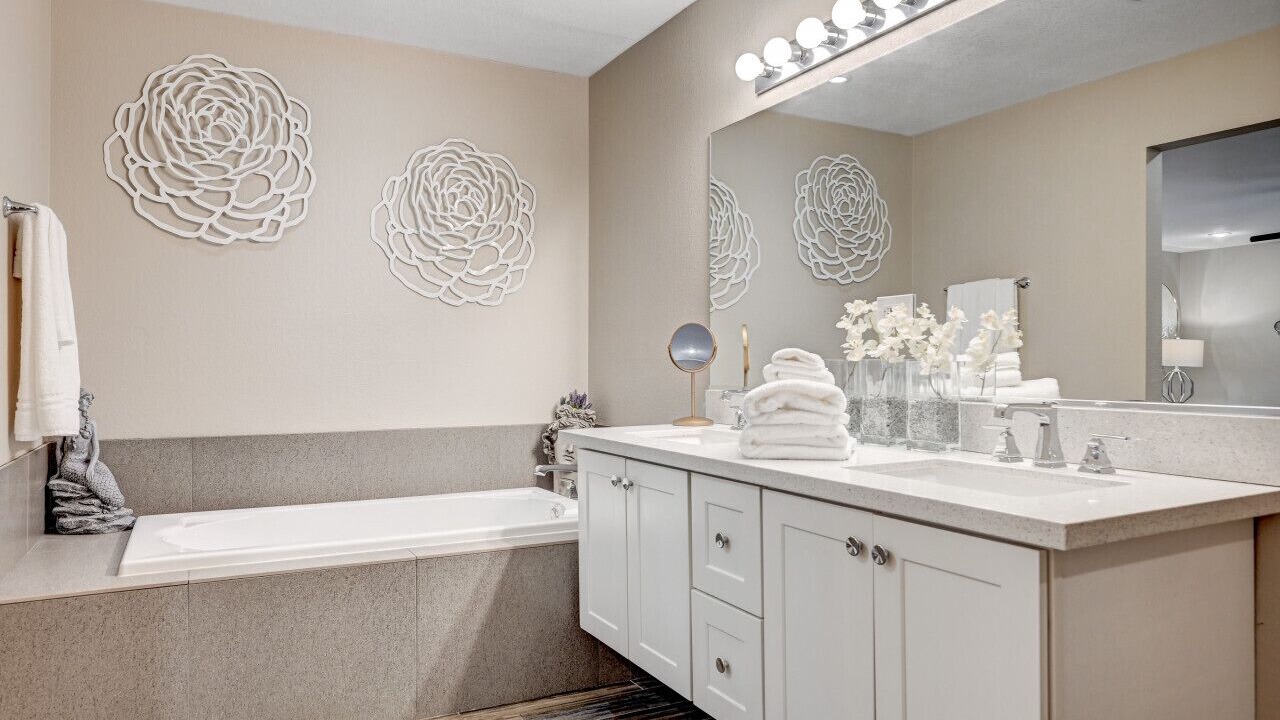 Photo of Bathroom in Rancho Oakey