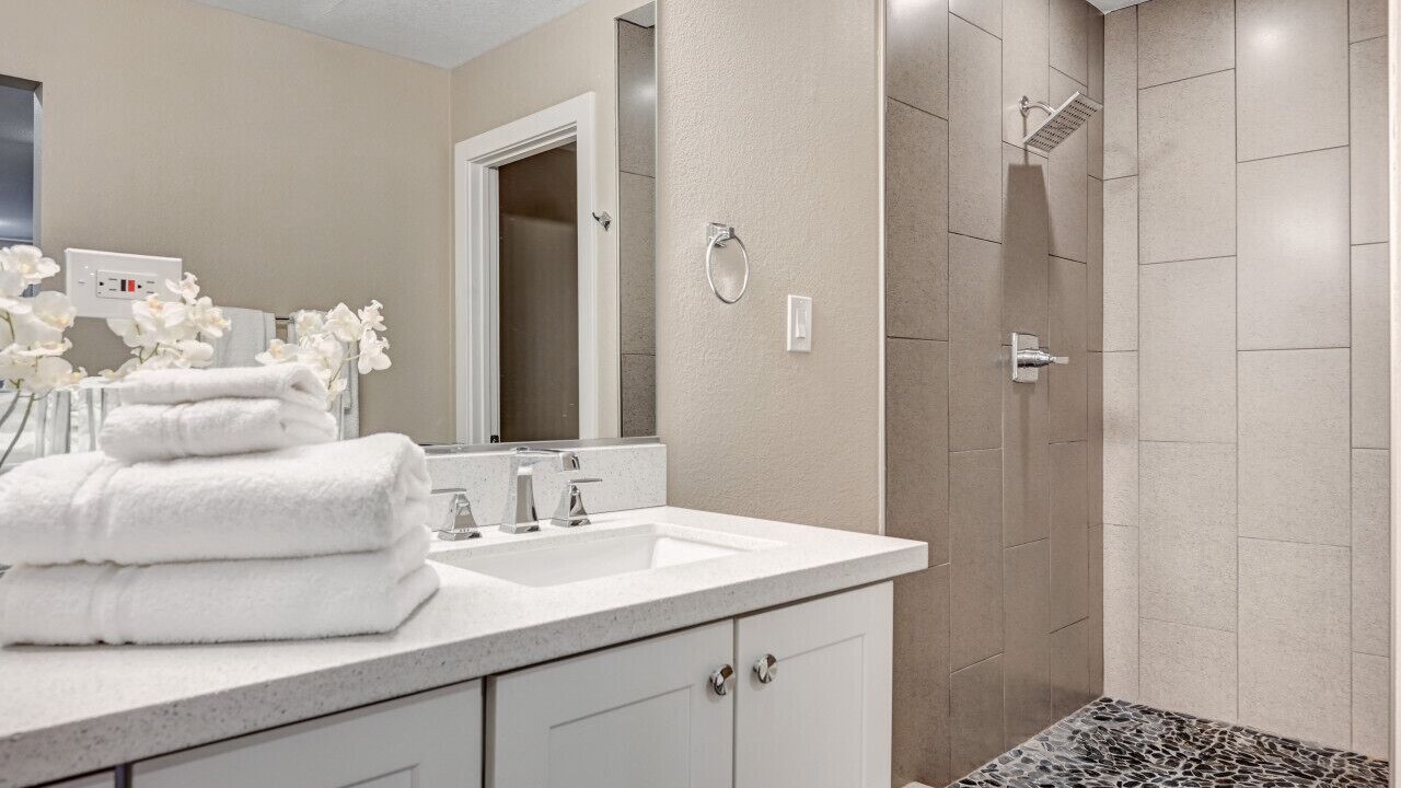 Photo of Bathroom in Rancho Oakey