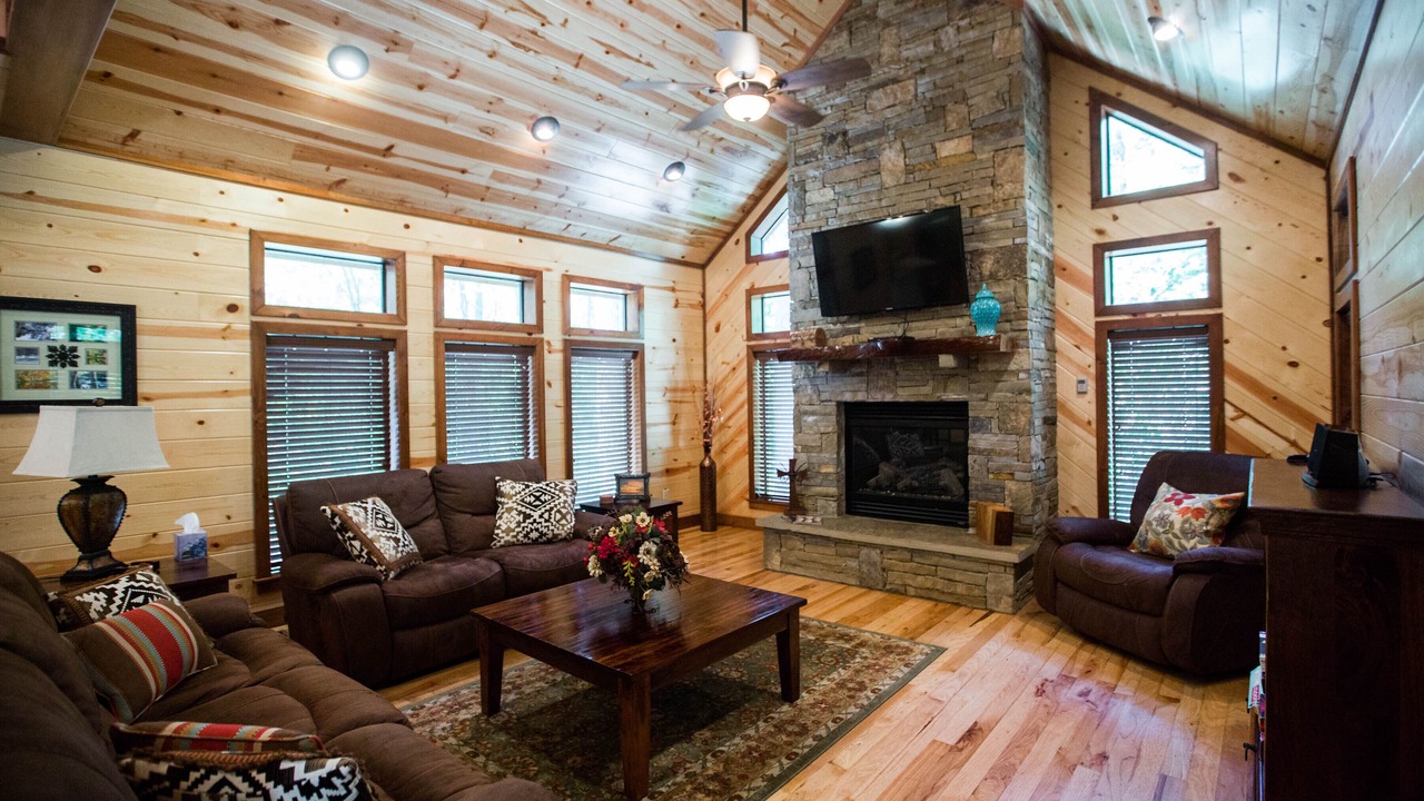 Photo of Livingroom in Broken Bow