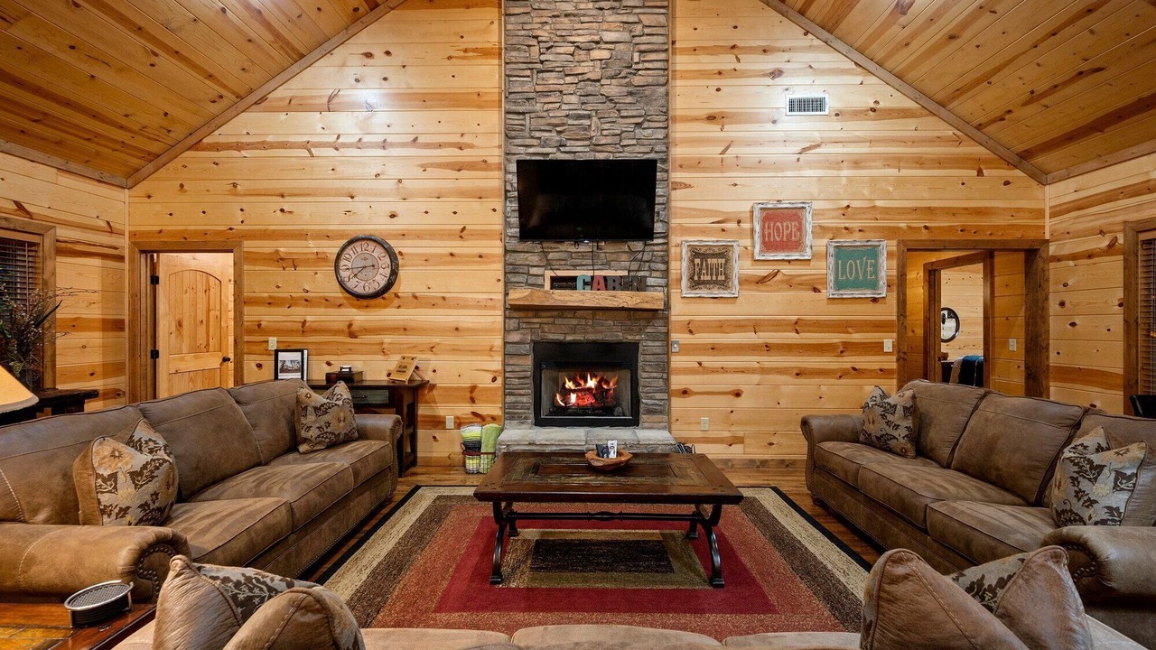 Photo of Livingroom in Broken Bow