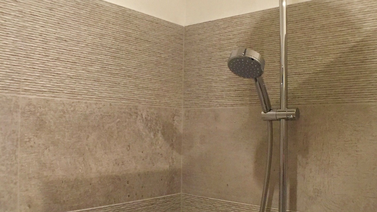 Photo of Bathroom in Quartier des Grandes-Carrieres