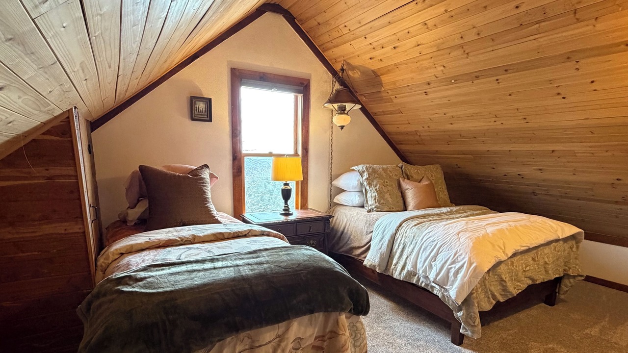 Photo of Bedroom in Manitou Springs