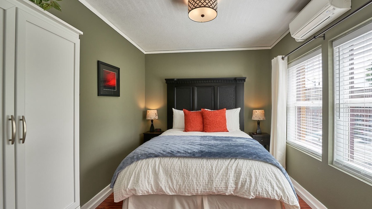 Photo of Bedroom in Newberg