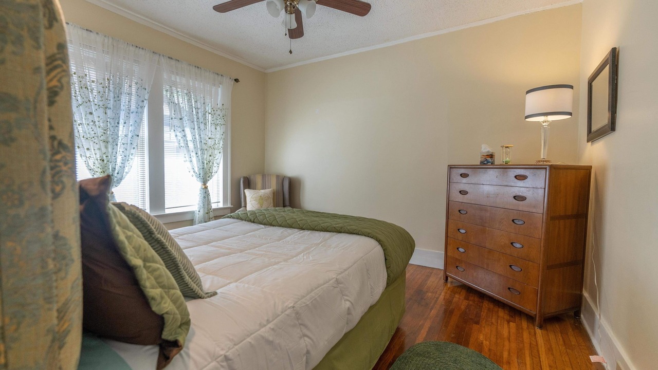 Photo of Bedroom in Memphis