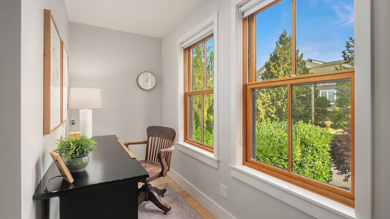 Photo of Others in Queen Anne