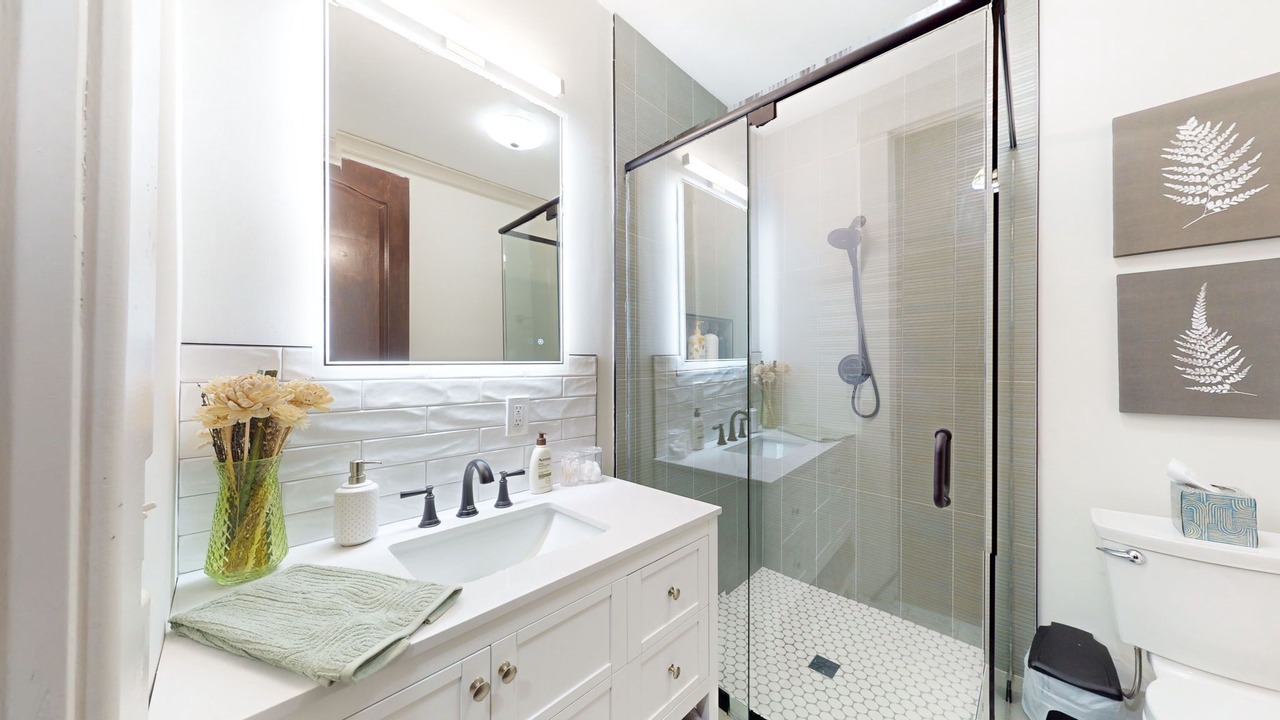 Photo of Bathroom in Maxwell