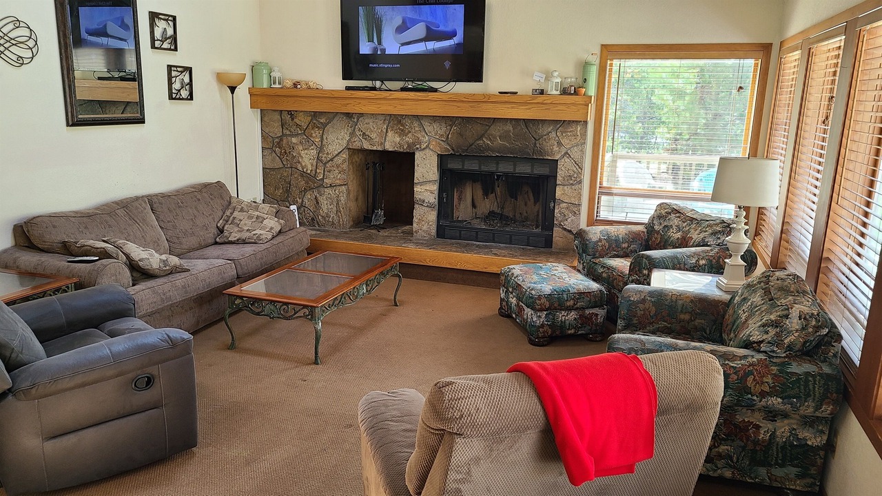 Photo of Livingroom in Sunriver