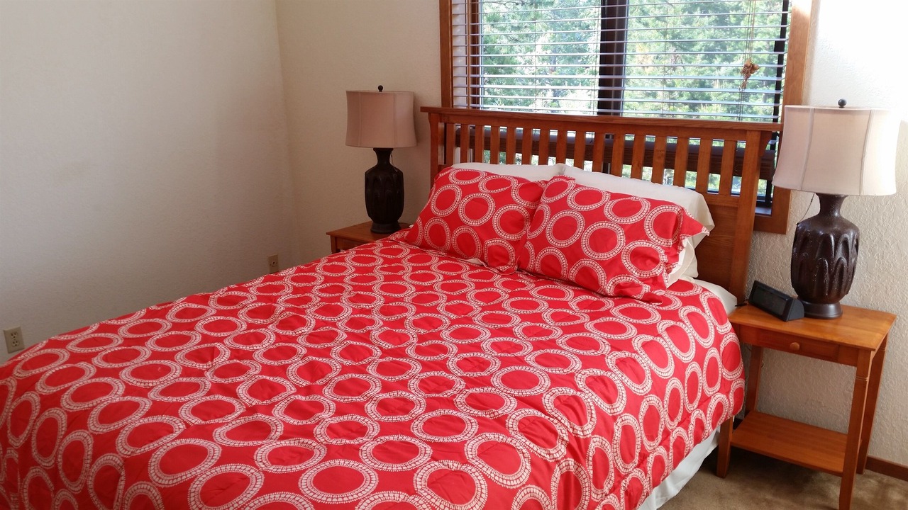 Photo of Bedroom in Sunriver