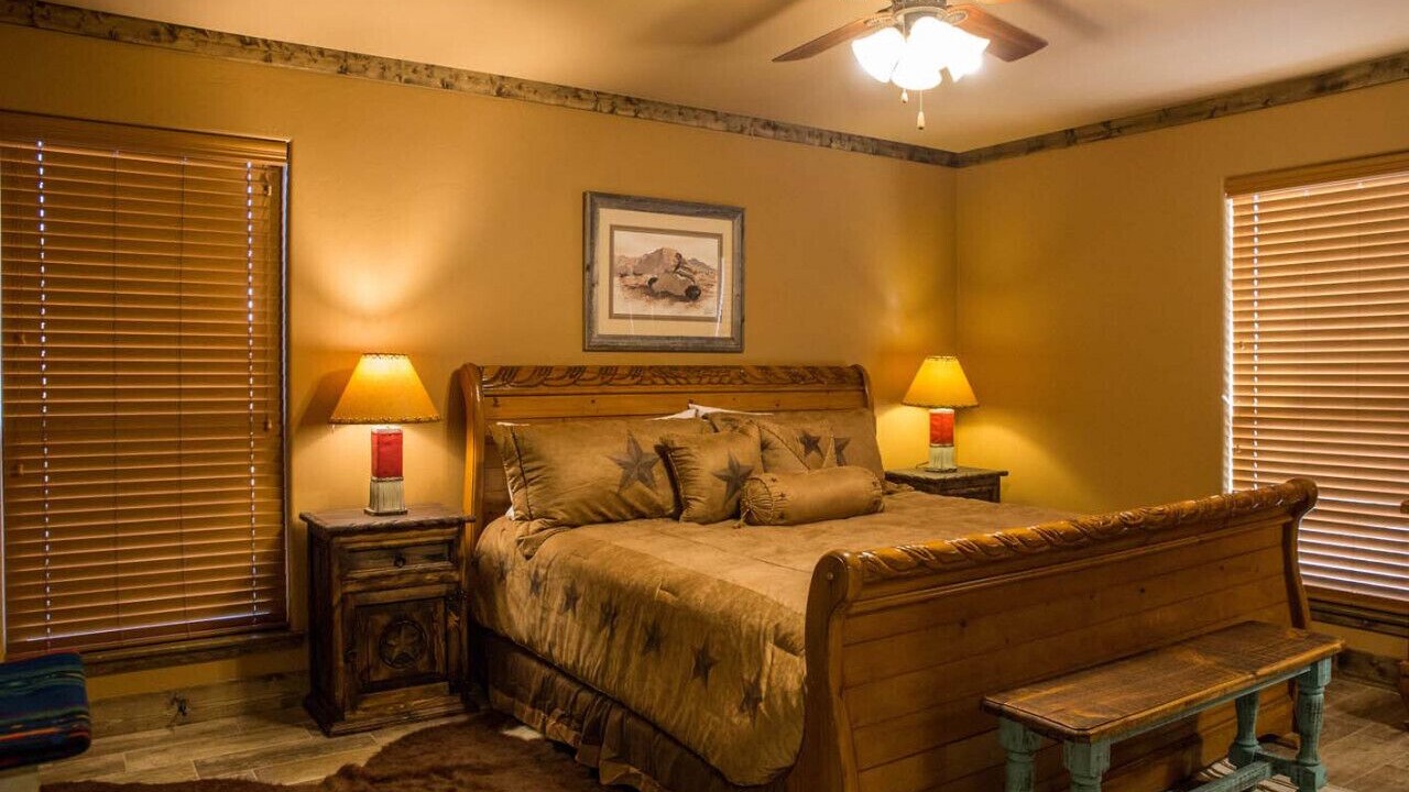 Photo of Bedroom in Canyon