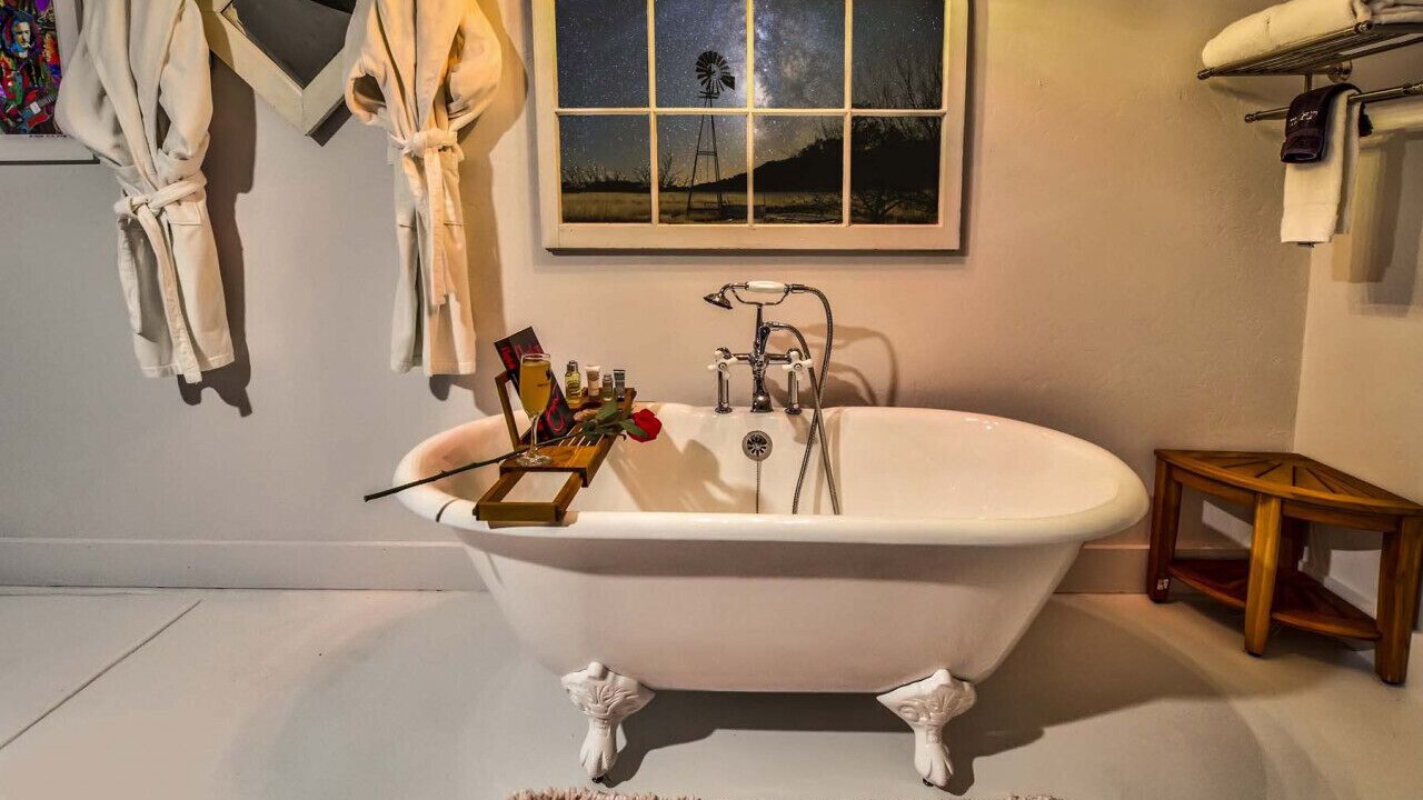 Photo of Bathroom in Canyon