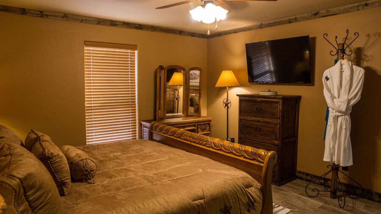 Photo of Bedroom in Canyon