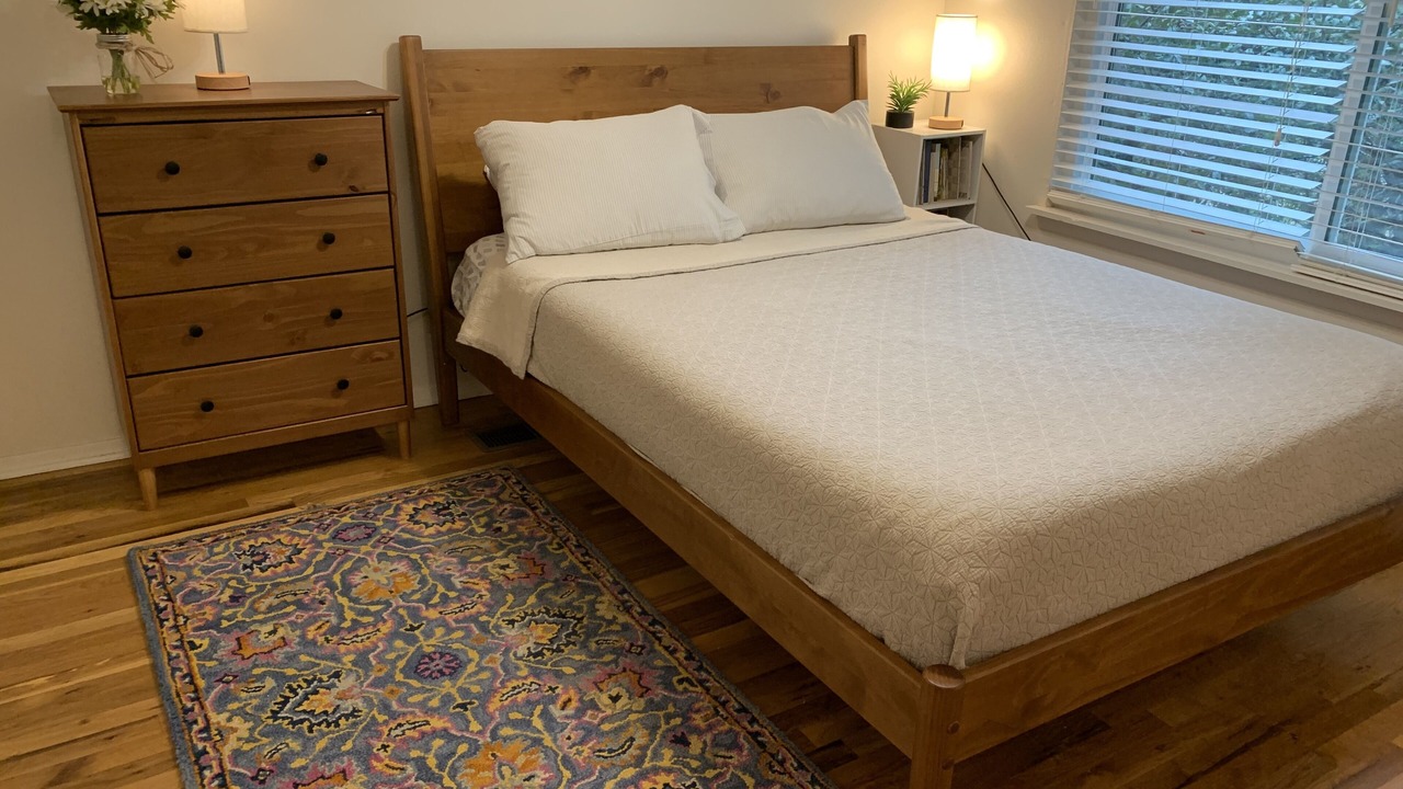Photo of Bedroom in Lakehills