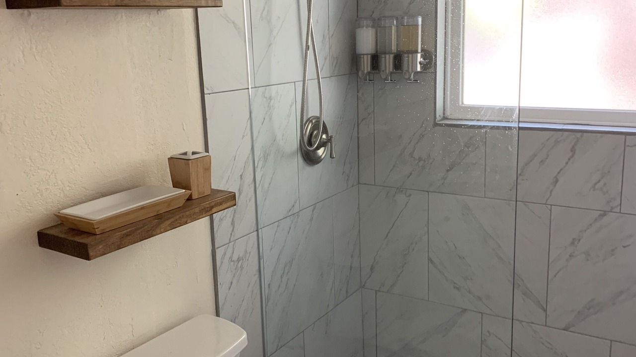 Photo of Bathroom in Lakehills
