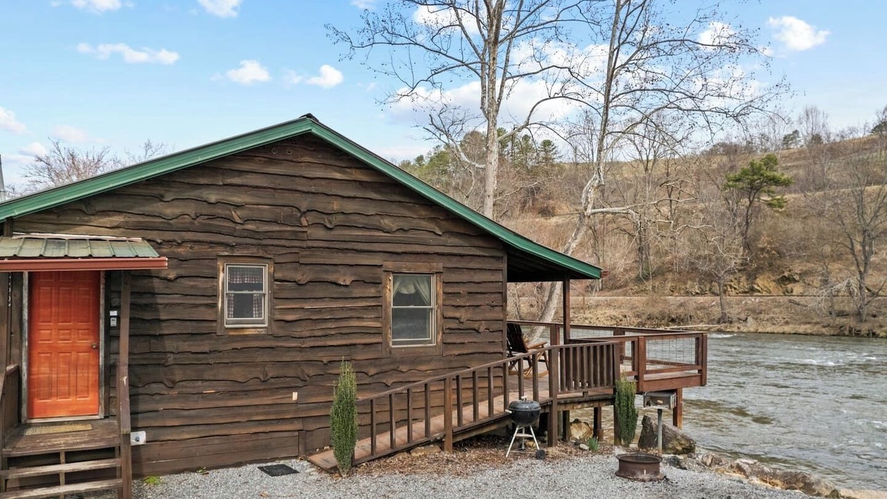 Photo of Outdoor in Dillsboro