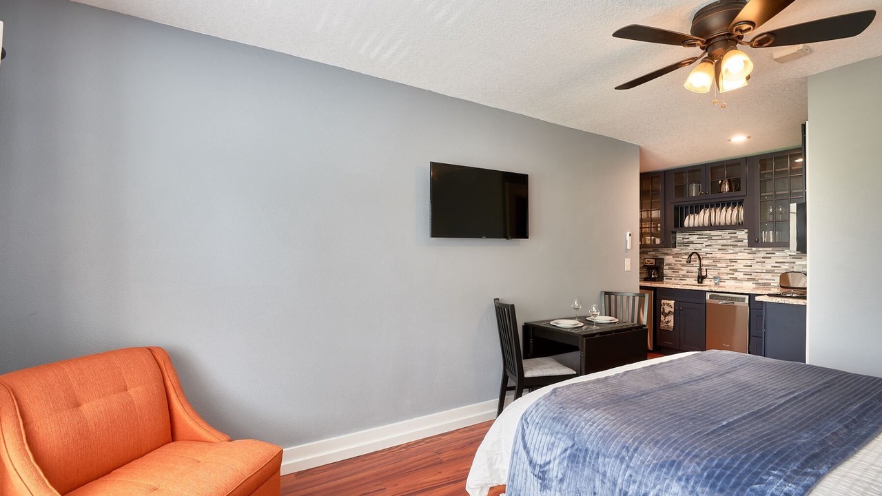 Photo of Bedroom in Newberg
