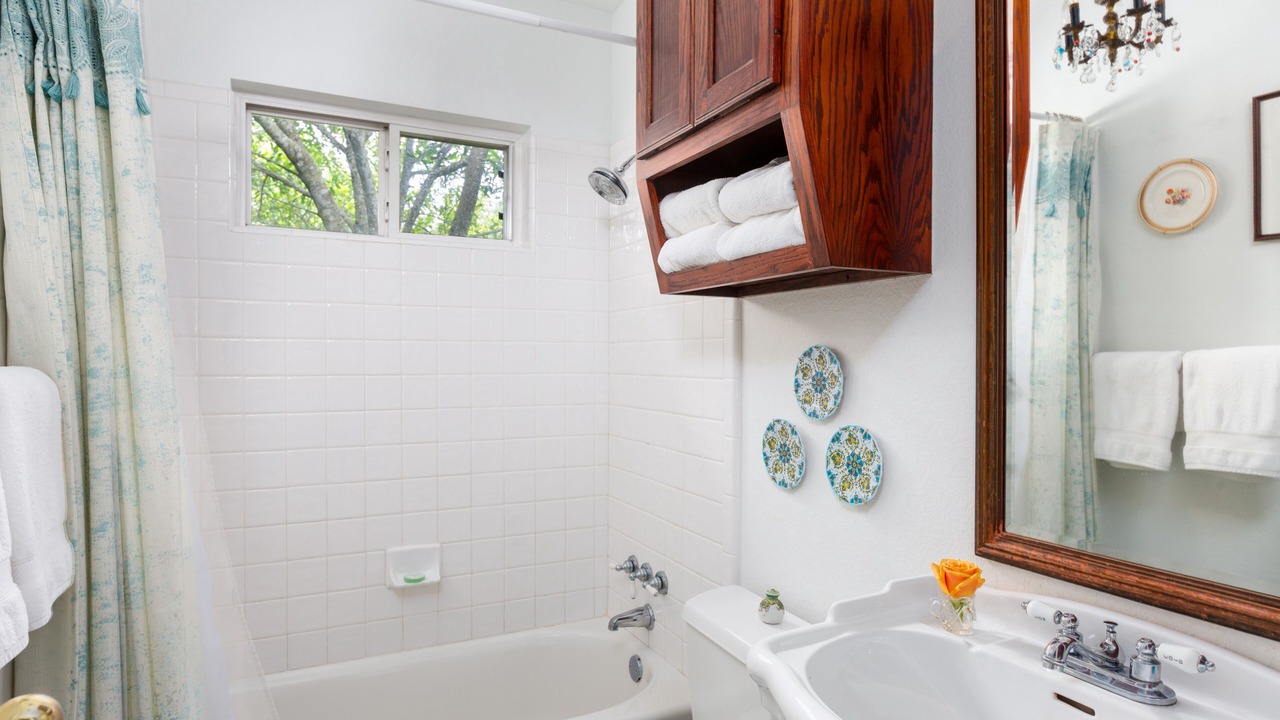 Photo of Bathroom in Manchaca