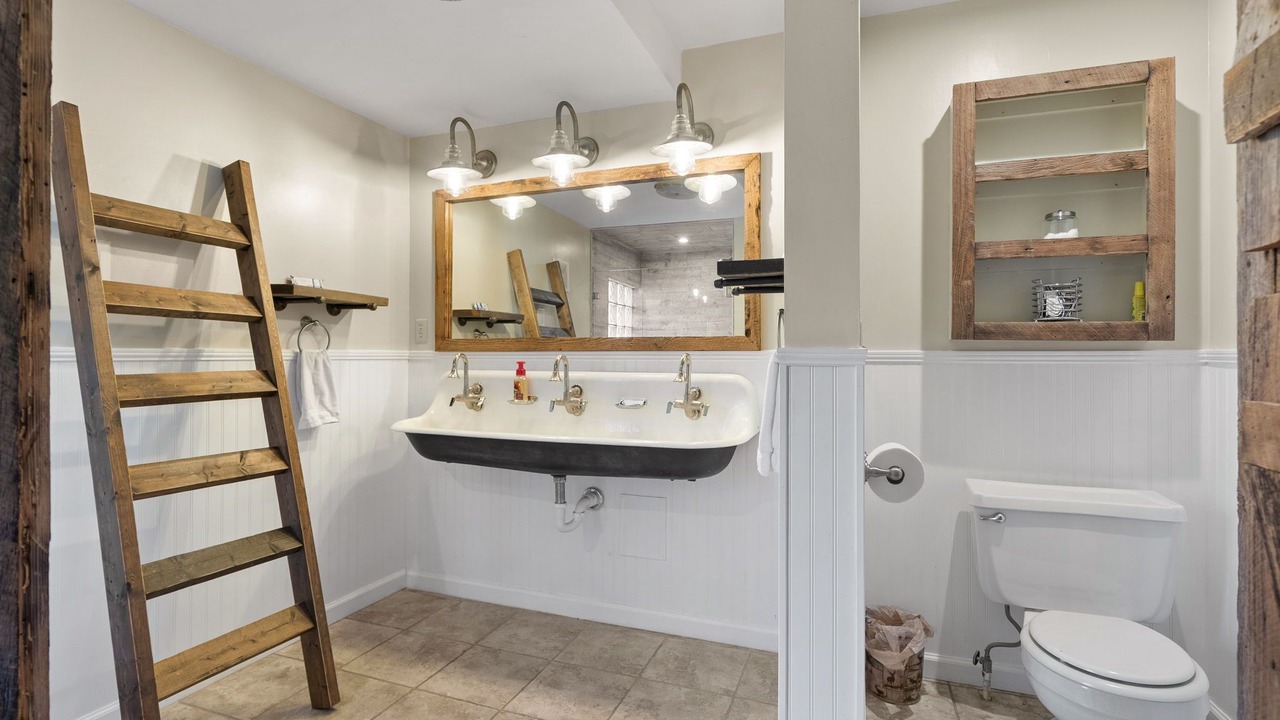 Photo of Bathroom in Dover
