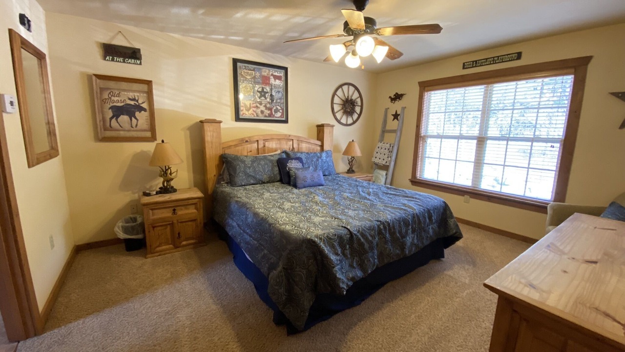 Photo of Bedroom in Branson West
