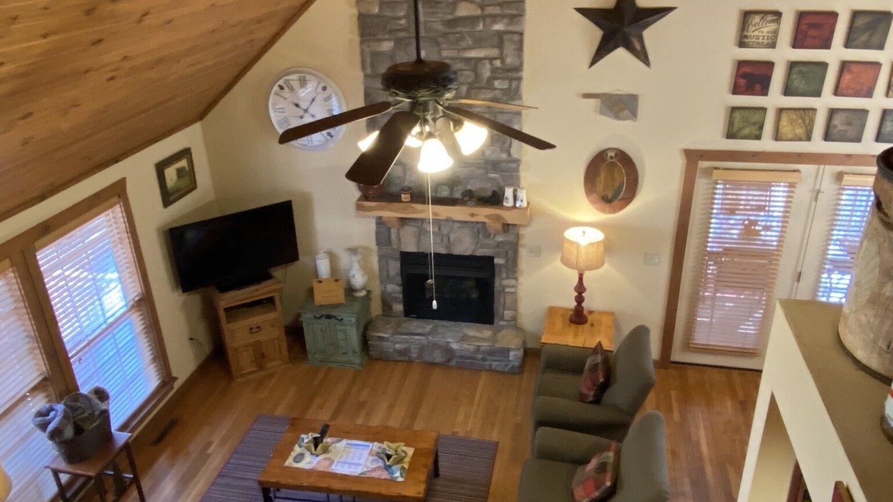 Photo of Livingroom in Branson West