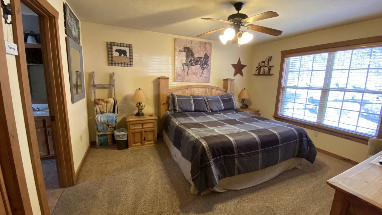 Photo of Bedroom in Branson West