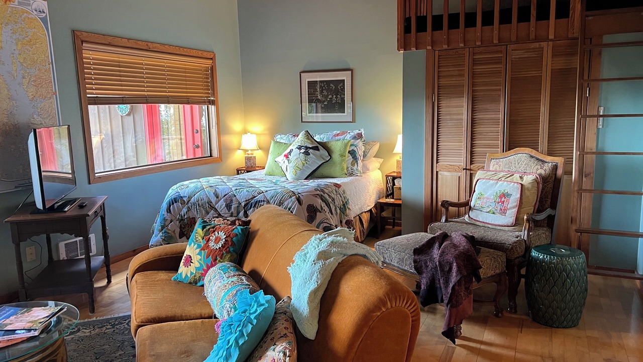 Photo of Bedroom in Eastsound