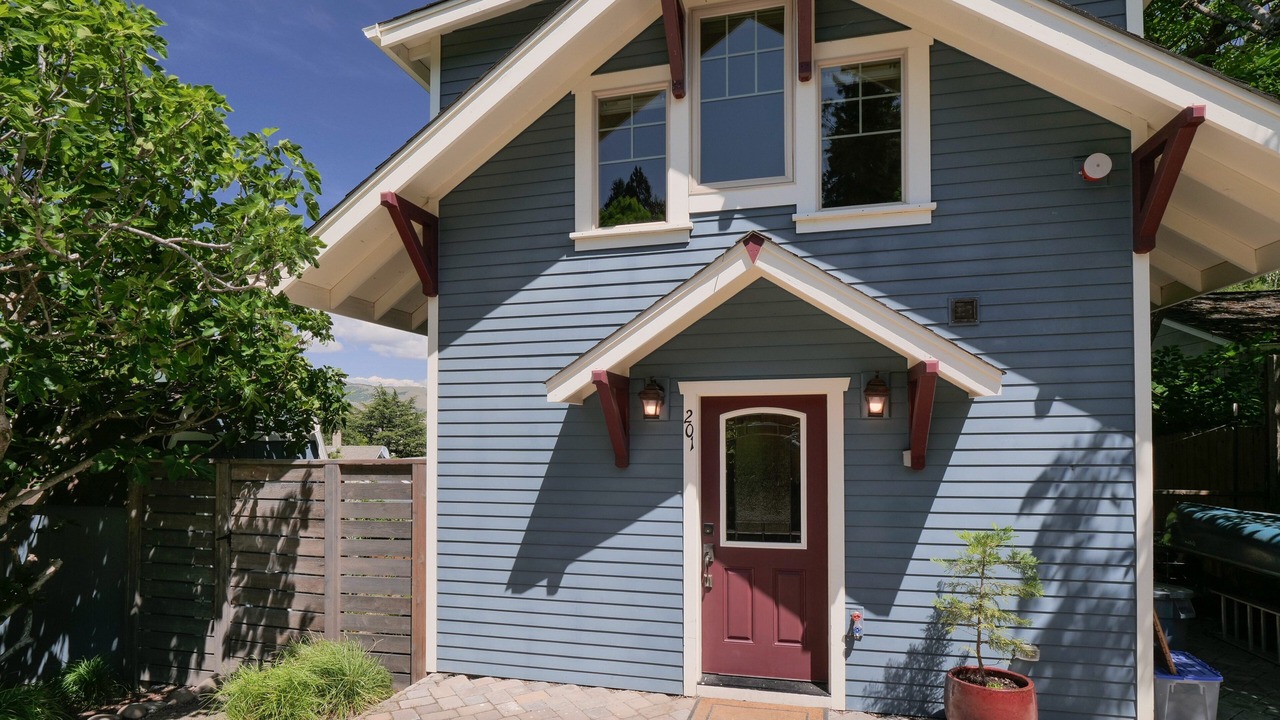 Photo of Outdoor in Siskiyou-Hargadine Historic District