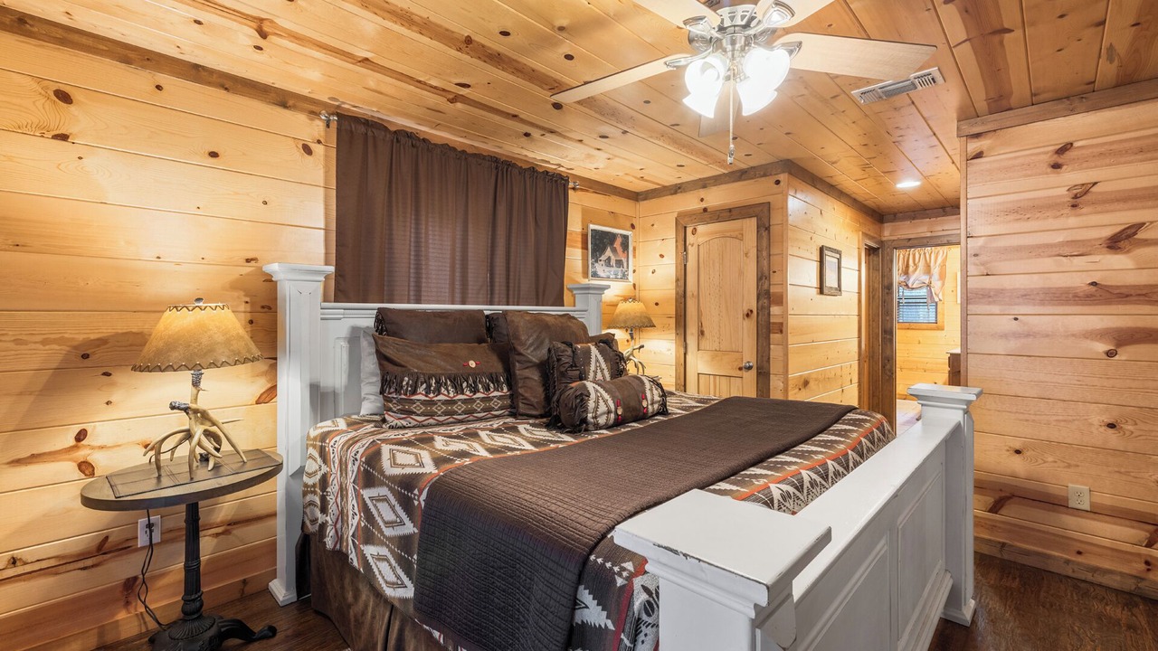 Photo of Bedroom in Broken Bow