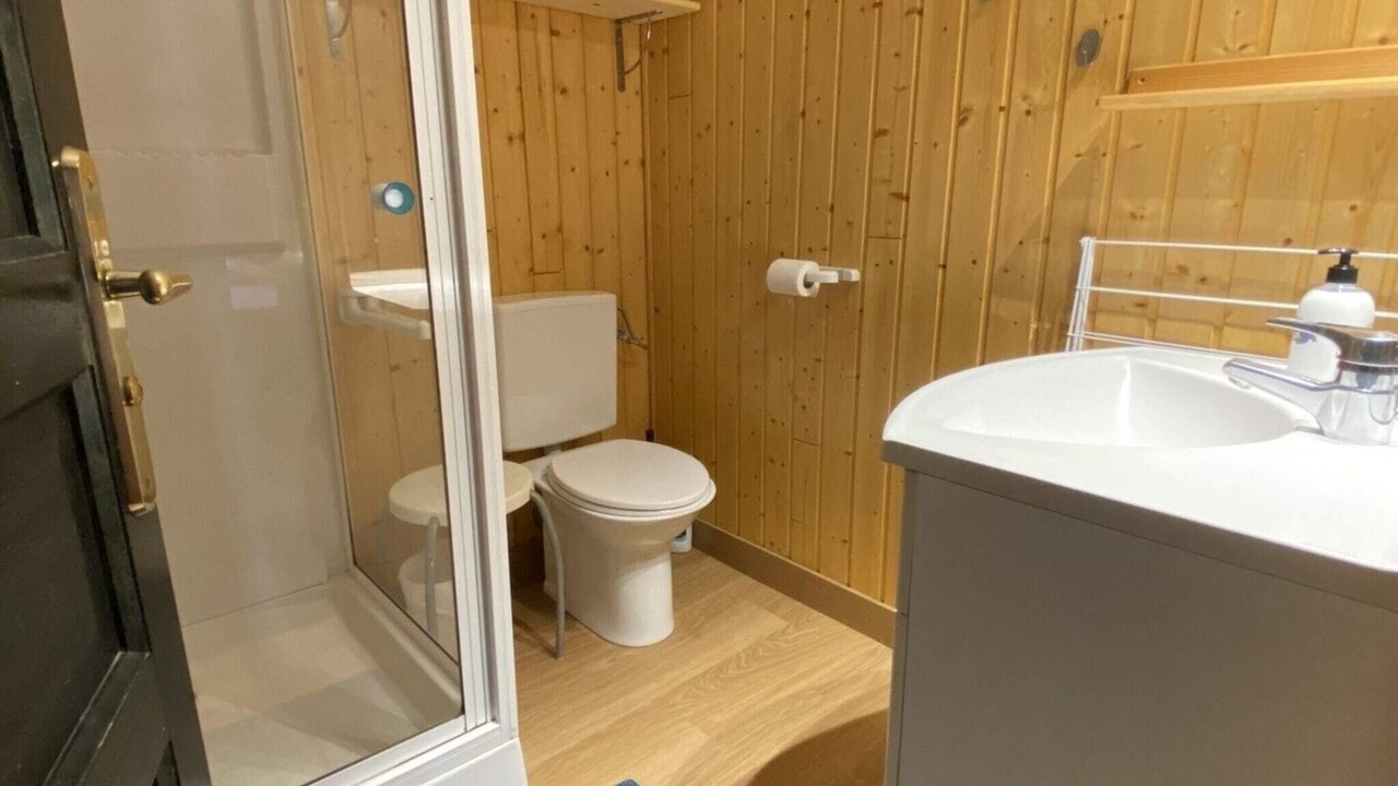 Photo of Bathroom in Loudervielle