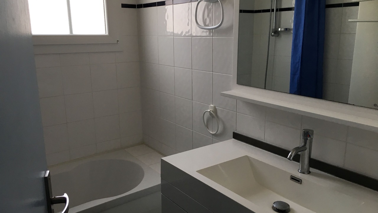 Photo of Bathroom in Barbatre
