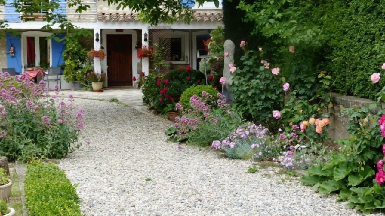 Photo of Outdoor in Savasse