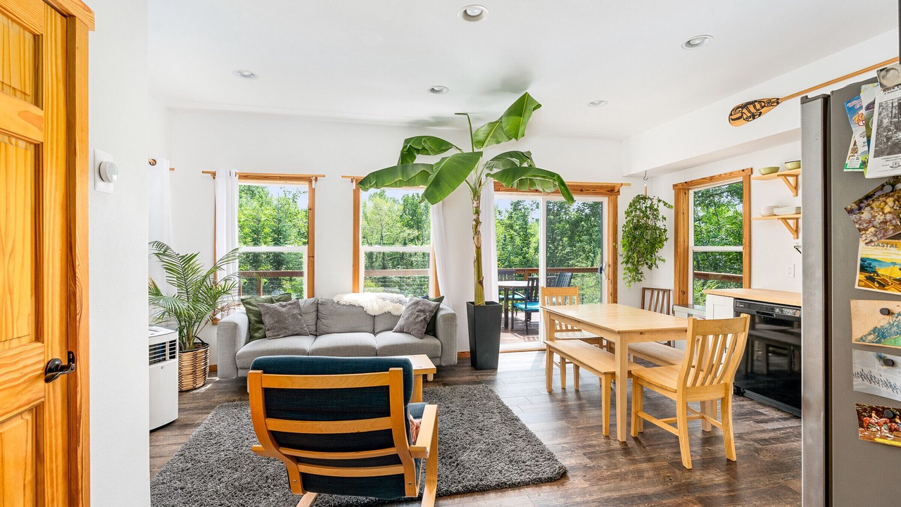 Photo of Livingroom in Mason