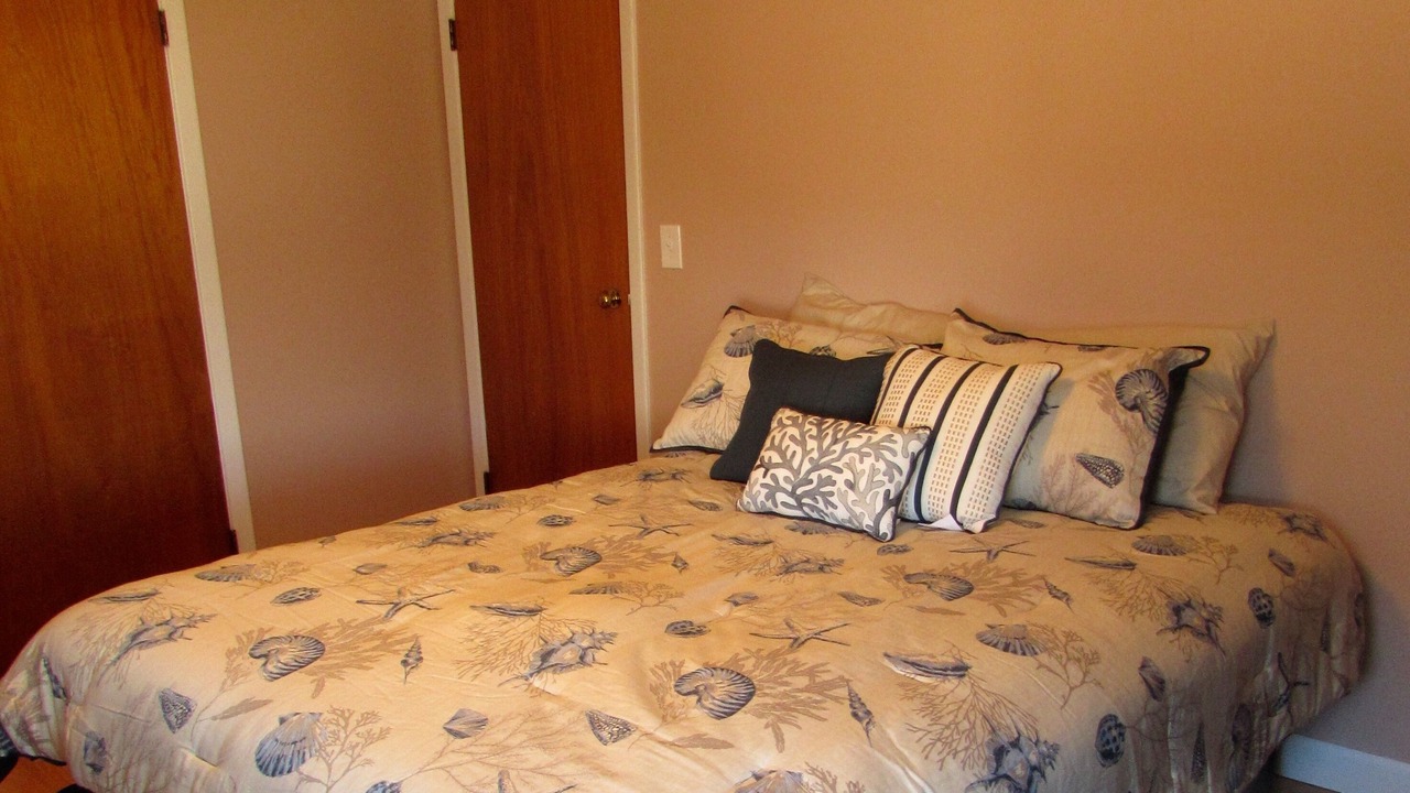 Photo of Others in Eastward Look